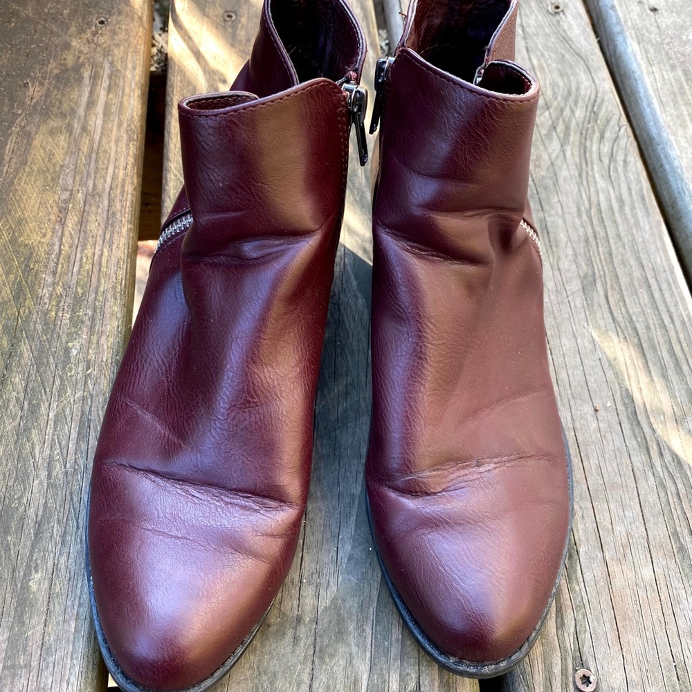 F21 Boots